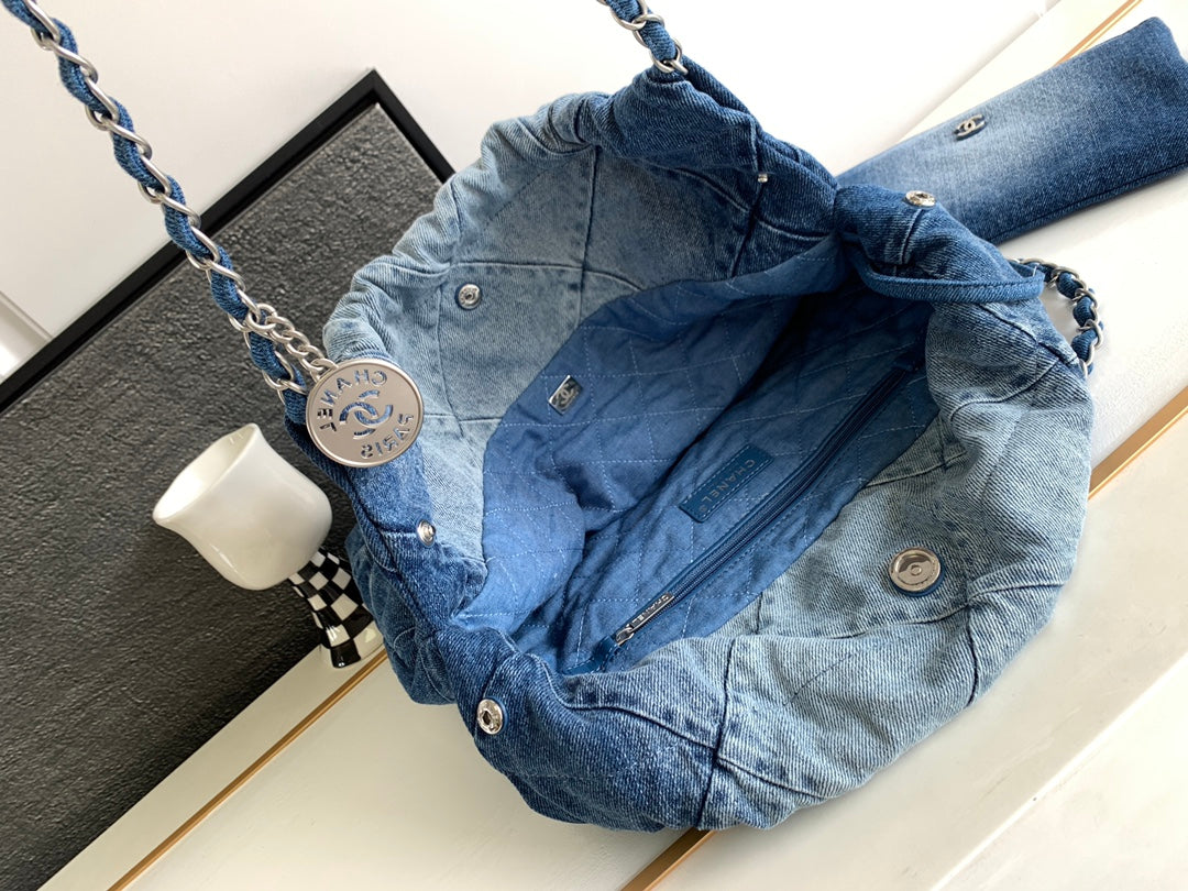 CHANEL HOBO 39CM JEAN SILVER HARDWARE