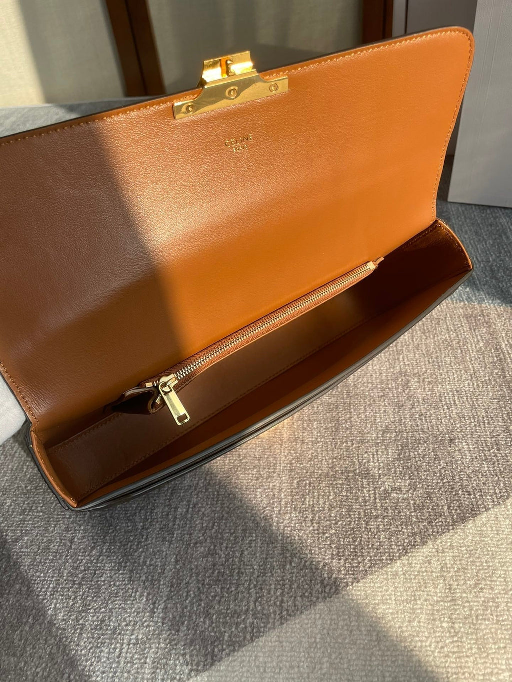 CELINE CHAIN SHOULDER BAG CLAUDE 33 IN BLACK TRIOMPHE CANVAS GOLD HARDWARE
