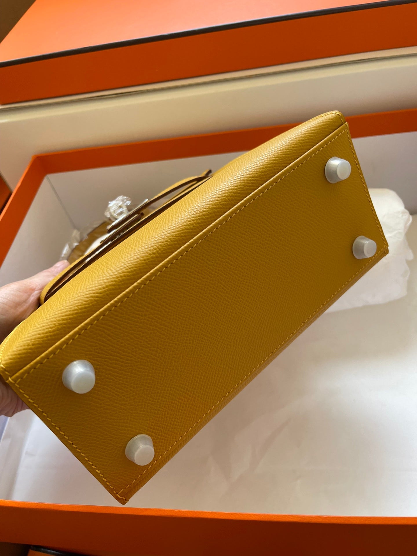 HERMES KELLY MINI 20 BAG IN DIJON YELLOW CALFSKIN WITH GOLD HARDWARE