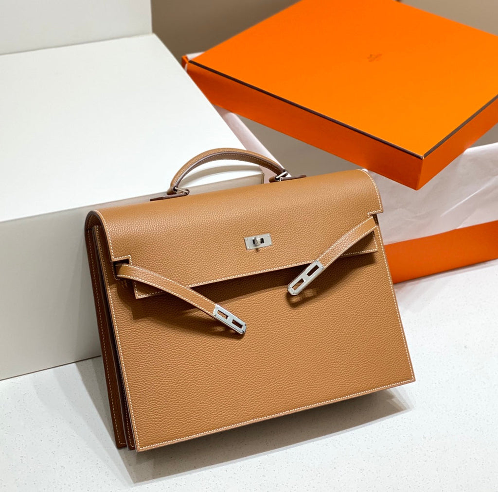 HERMES KELLY DEPECHES 38 BRIEFCASE IN GOLD TOGO CALFSKIN SILVER HARDWARE