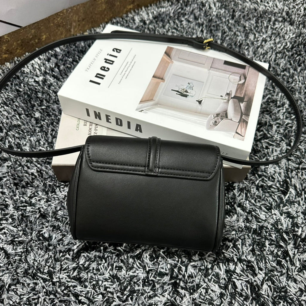CELINE CLASSIC MINI 18 BLACK CALFSKIN