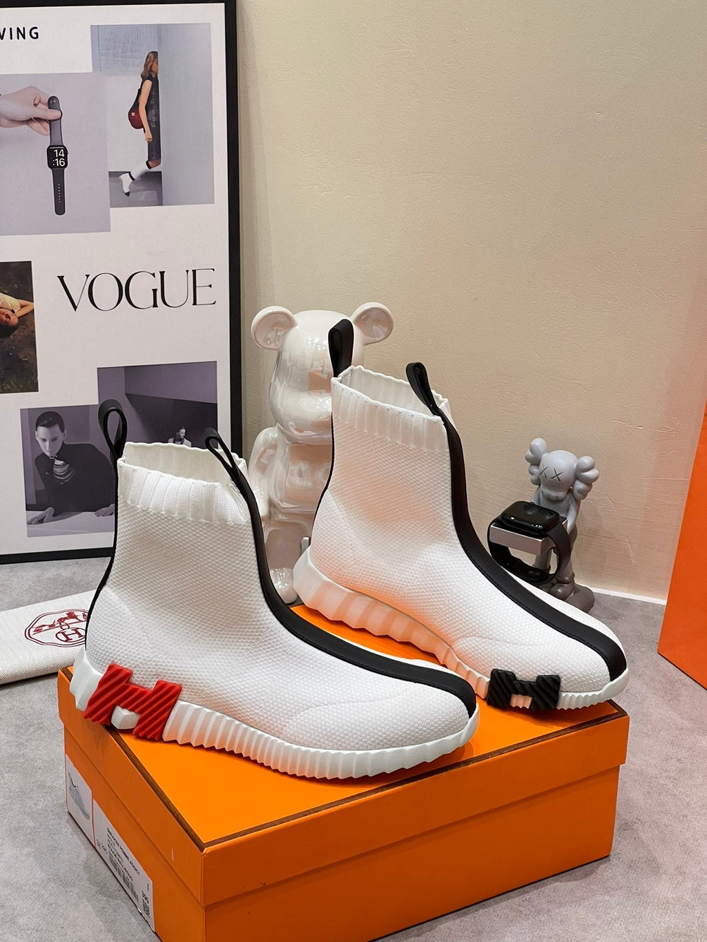 HERMES H FUN CLASSIC SNEAKER STYLISH WHITE AND BLACK LINE FABRIC