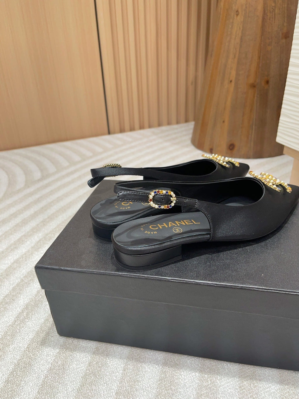 CHANEL SLINGBACKS BLACK SATIN AND LAMBSKIN