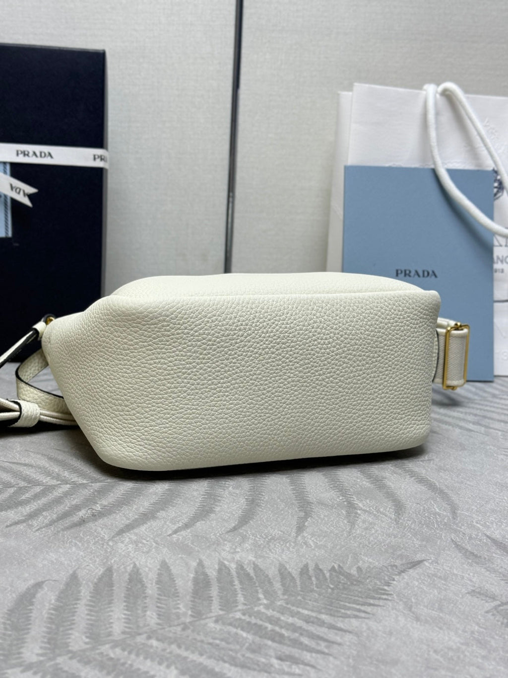 PRADA 25S SMALL BAG 23 IN IVORY CALFSKIN GOLD HARDWARE