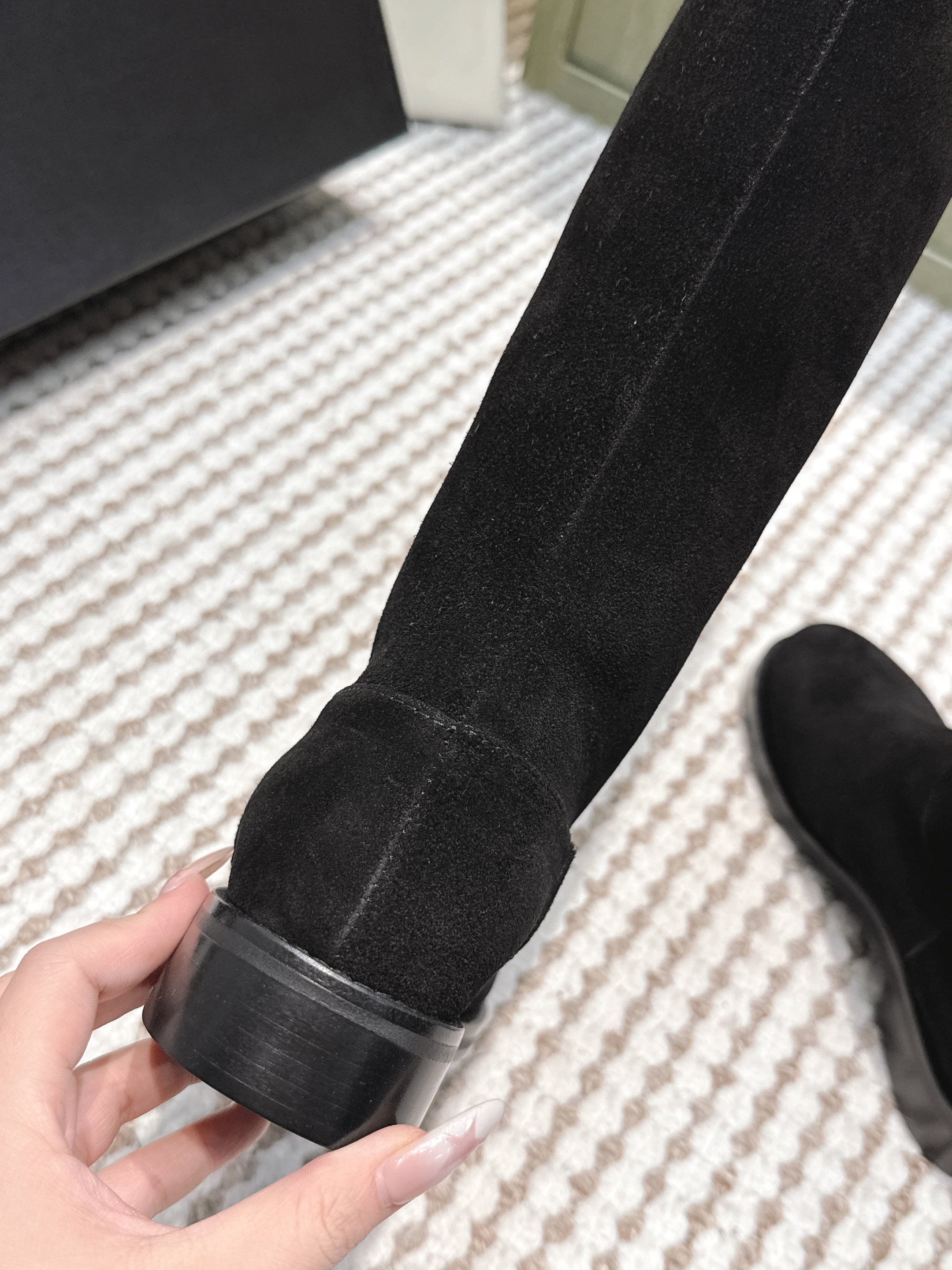 CHANEL 25S KNEE-HIGH BOOTS IN BLACK SUEDE GOLD HARDWARE