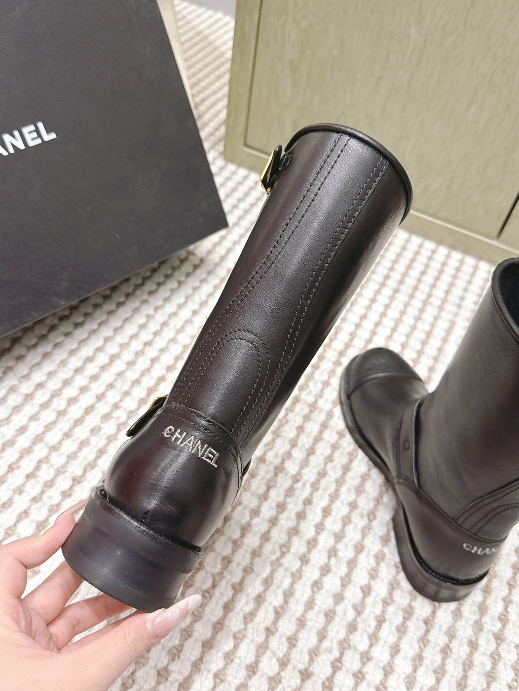 CHANEL 25S CALF-HIGH CHELSEA BOOTS IN BLACK CALFSKIN GOLD HARDWARE
