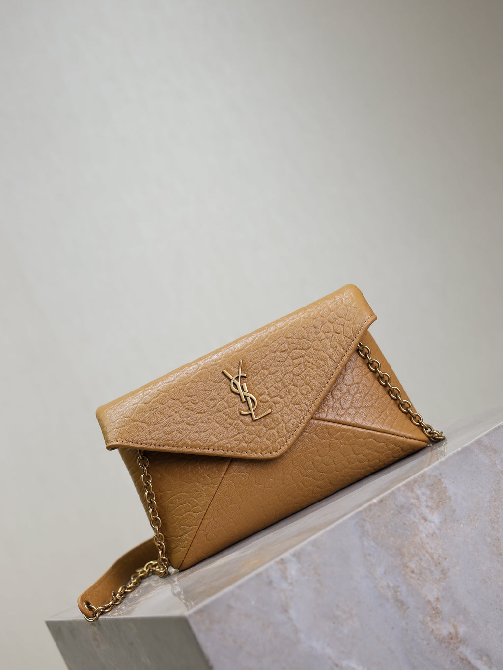YSL 25S CALYPSO MINI 19 IN CARAMEL LAMBSKIN GOLD HARDWRE