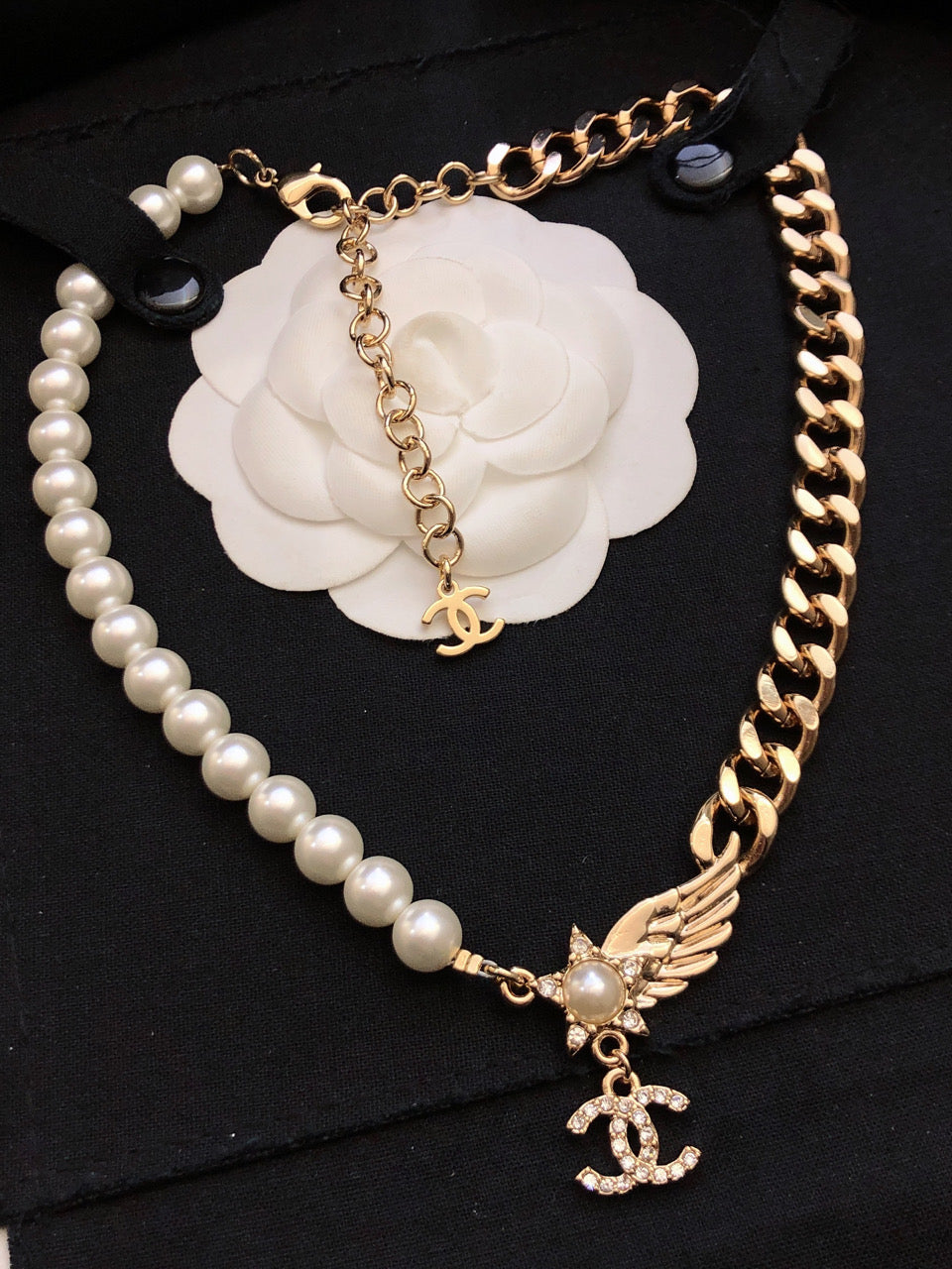 18K  Chanel Wing Chain Necklace