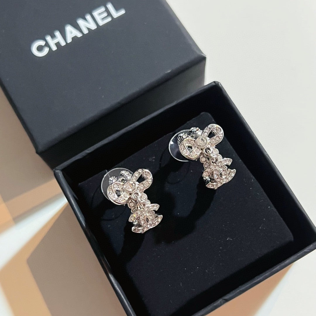 18K  Chanel Diamond Pendant Earrings