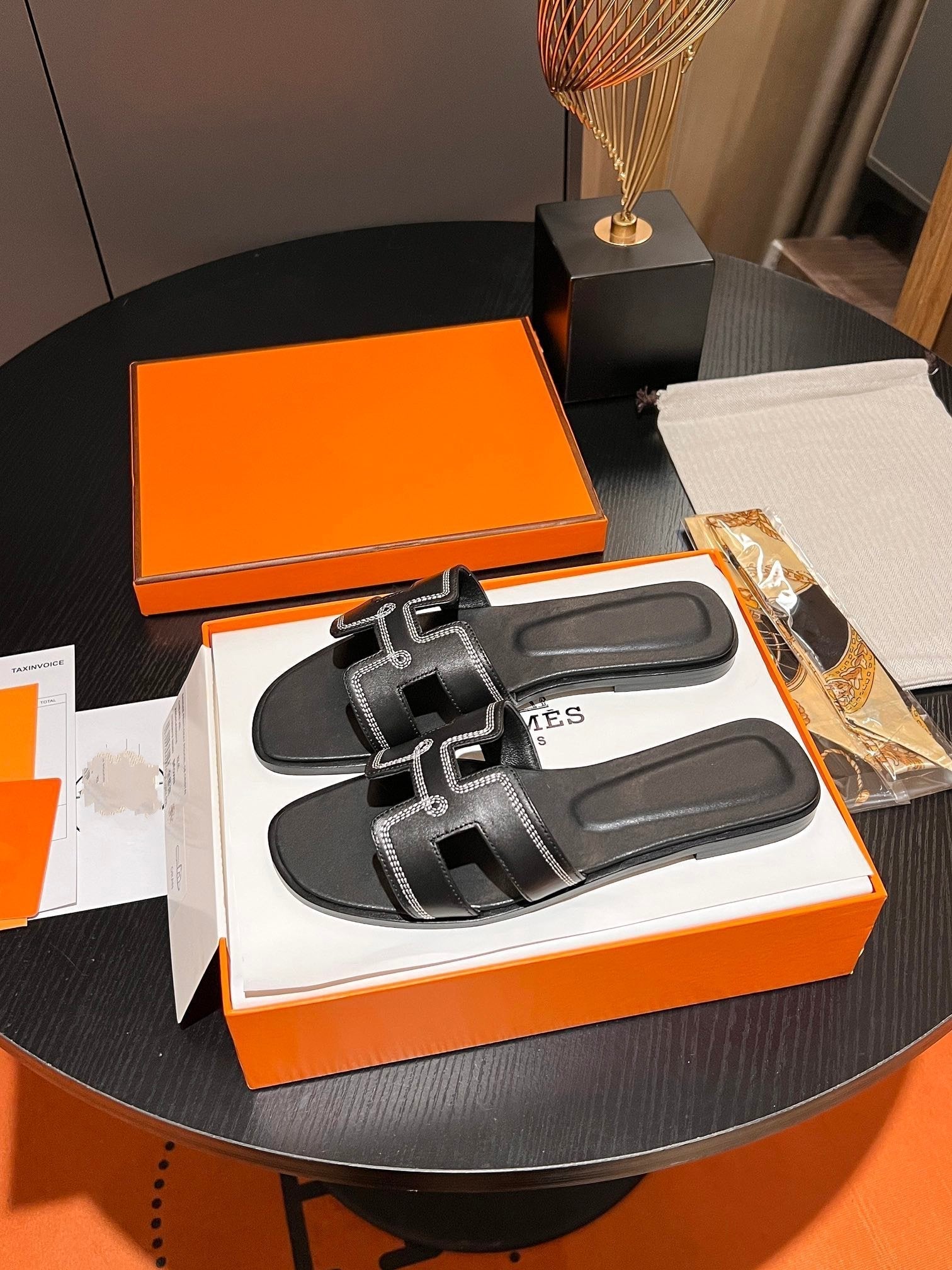 HERMES 0RAN SANDAL Calfskin Black