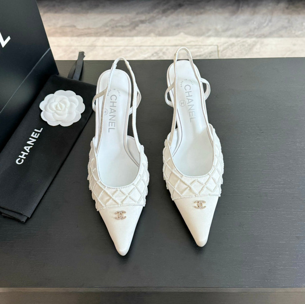 CHANEL POINTED SLINGBACK MID HEELS WHITE LAMBSKIN