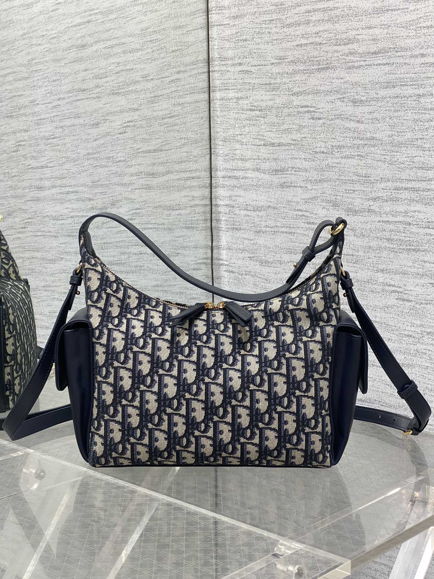 DIOR 25S MEDIUM D-DREAM BAG 24 IN BLUE  OBLIQUE JACQUARD AND SMOOTH CALFSKIN