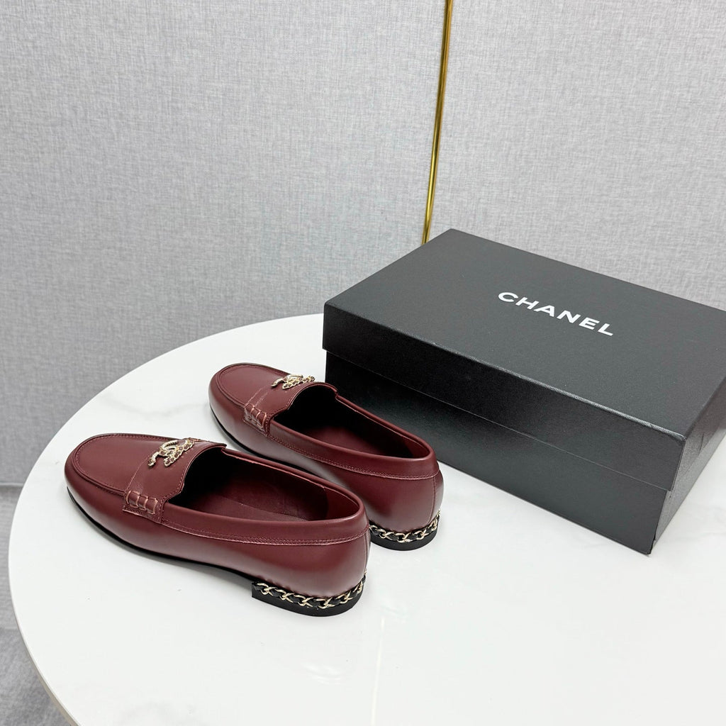 CHANEL LOAFER 25S IN DARK RED LAMBSKIN WITH GOLD HARDWARE