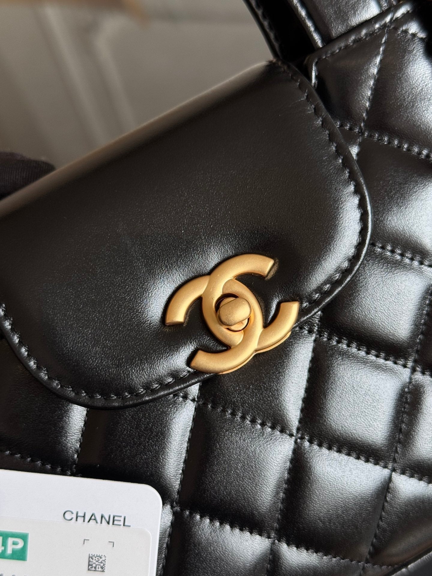 CHANEL KELLY SHOPPING BAG 19 IN BLACK CALFSKIN GOLD HARDWARE