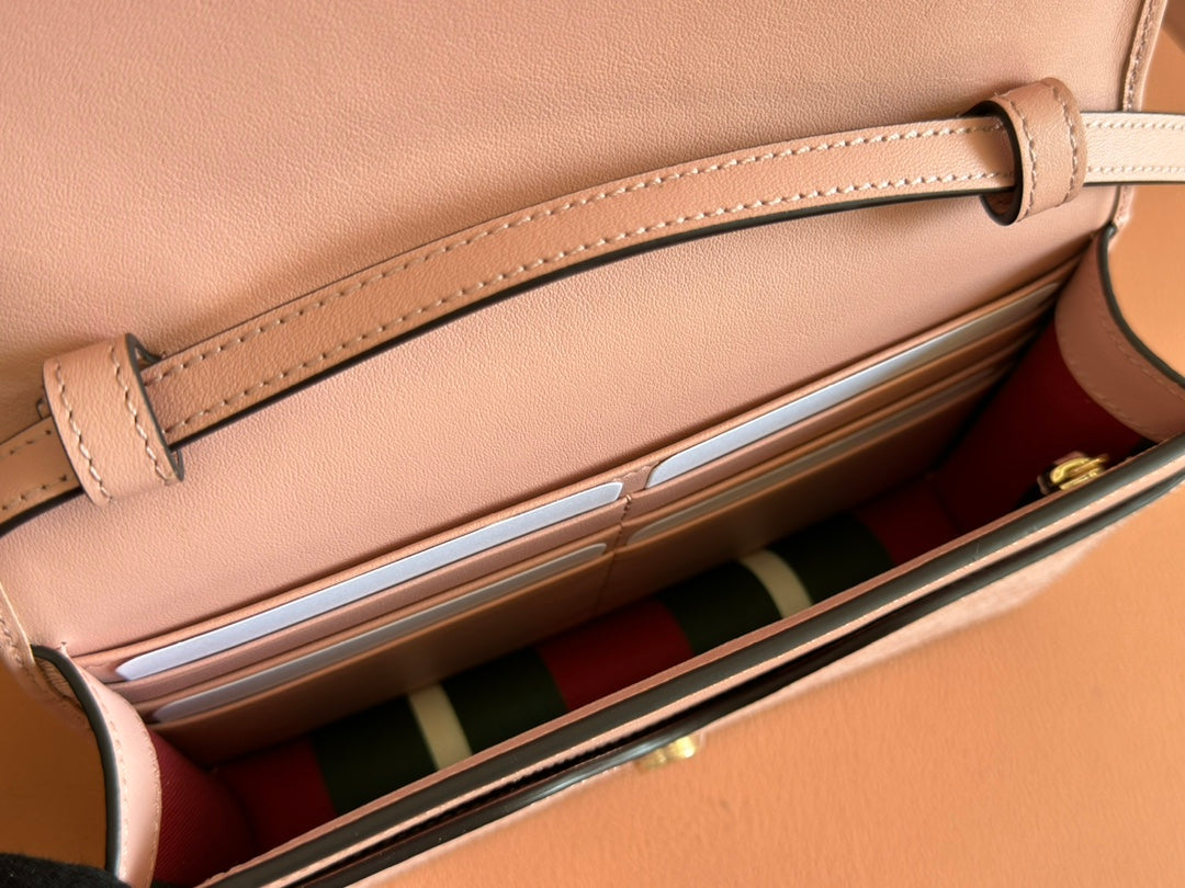 GUCCI EMBLEM WALLET  MONOGRAM 20 IN LIGHT PINK SMOOTH CALFSKIN