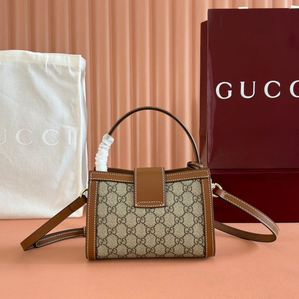 GUCCI 26S PADLOCK TOP HANDLE BAG 20 IN DARK BEIGE AND BROWN CALFSKIN