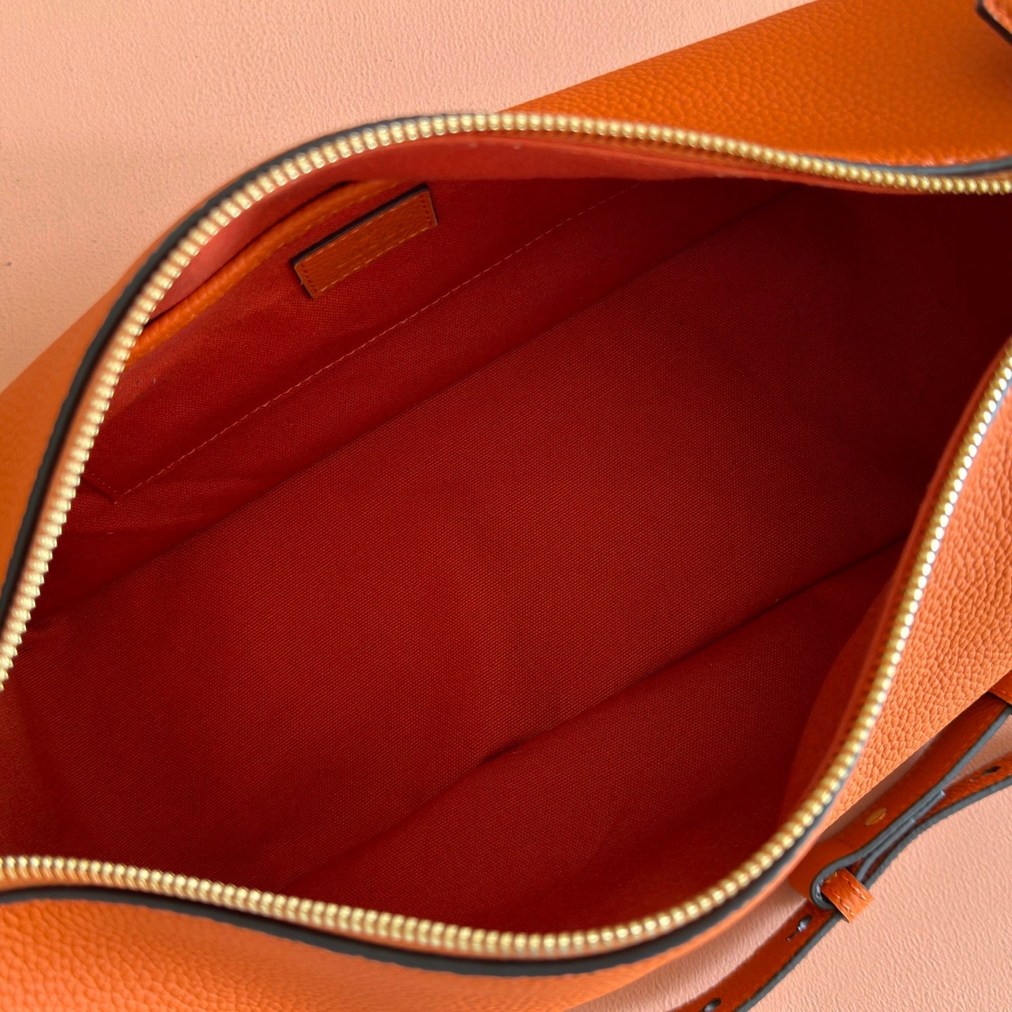 GUCCI 26S SHOULDER BAG 31 IN ORANGE CALFSKIN