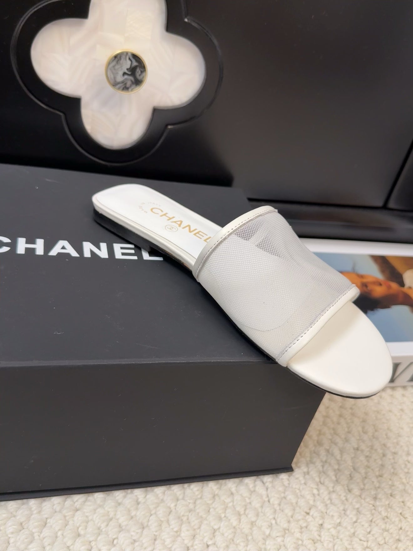 CHANEL FLAT SLIDE IN WHITE MESH AND SUEDE