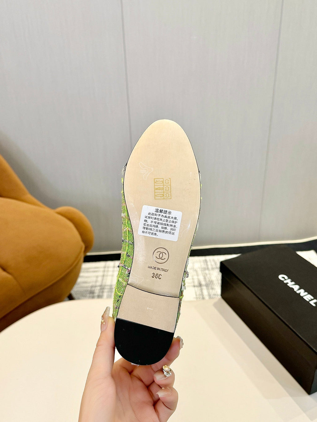 CHANEL BALLET FLATS IN EMERALD GREEN TWEED AND FABRIC