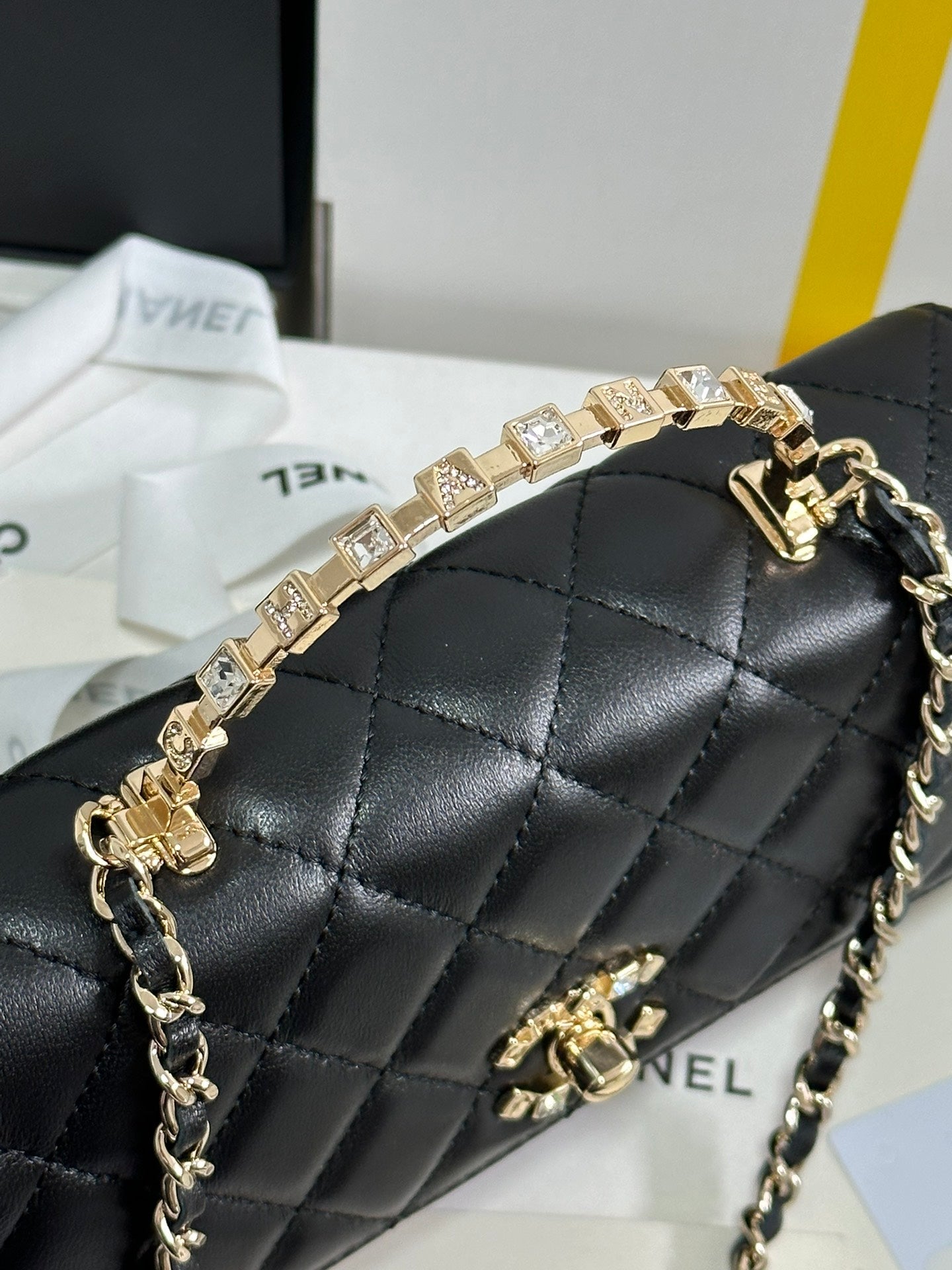 CHANEL FLAP BAG 18 WITH HANDLE IN BLACK CALFSKIN GOLD HARDWARE