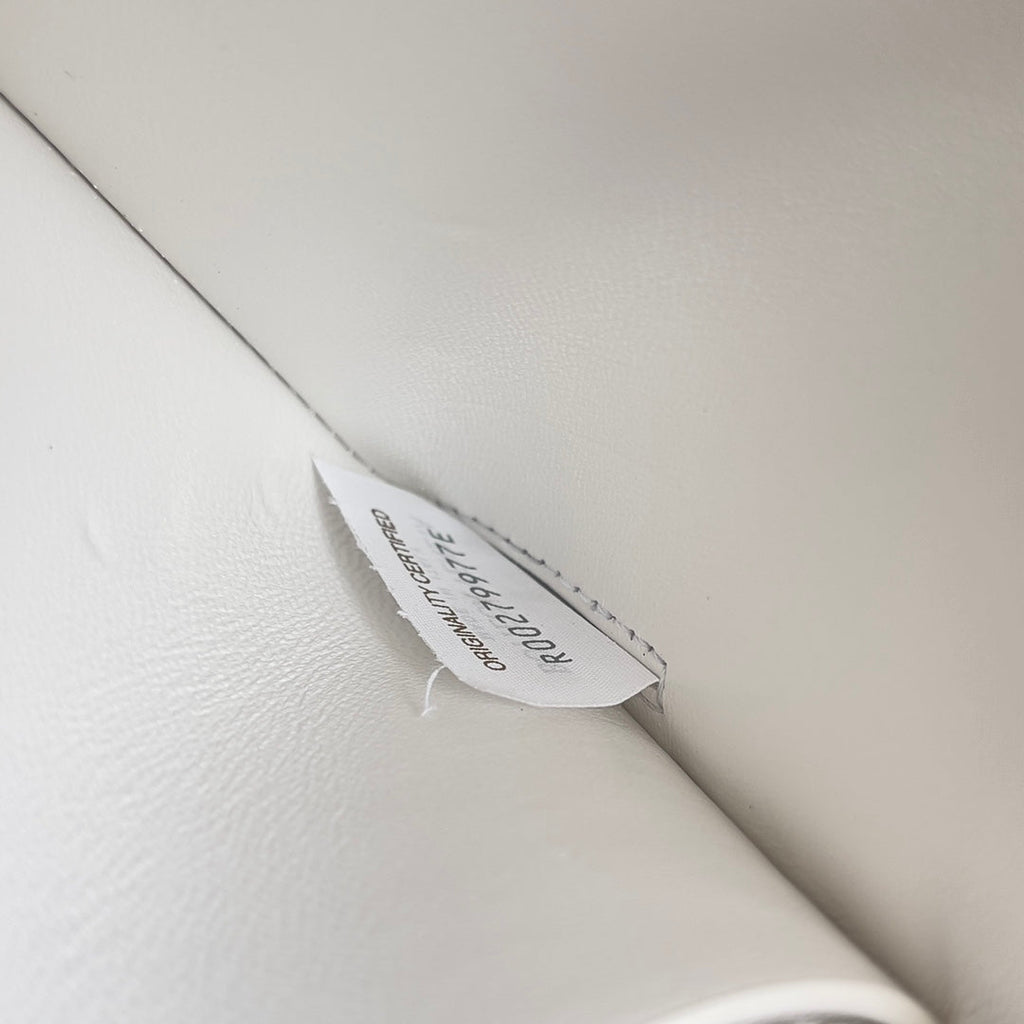 BOTTEGA VENETA ANDIAMO BAG 19 IN WHITE CALFSKIN