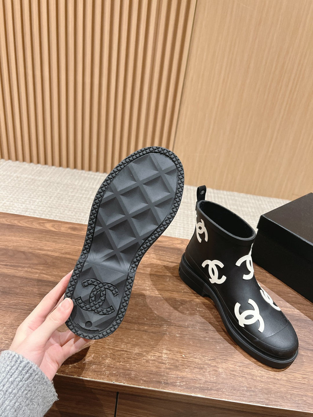 CHANEL RAIN BOOTS BLACK TPU WITH WHITE LOGO