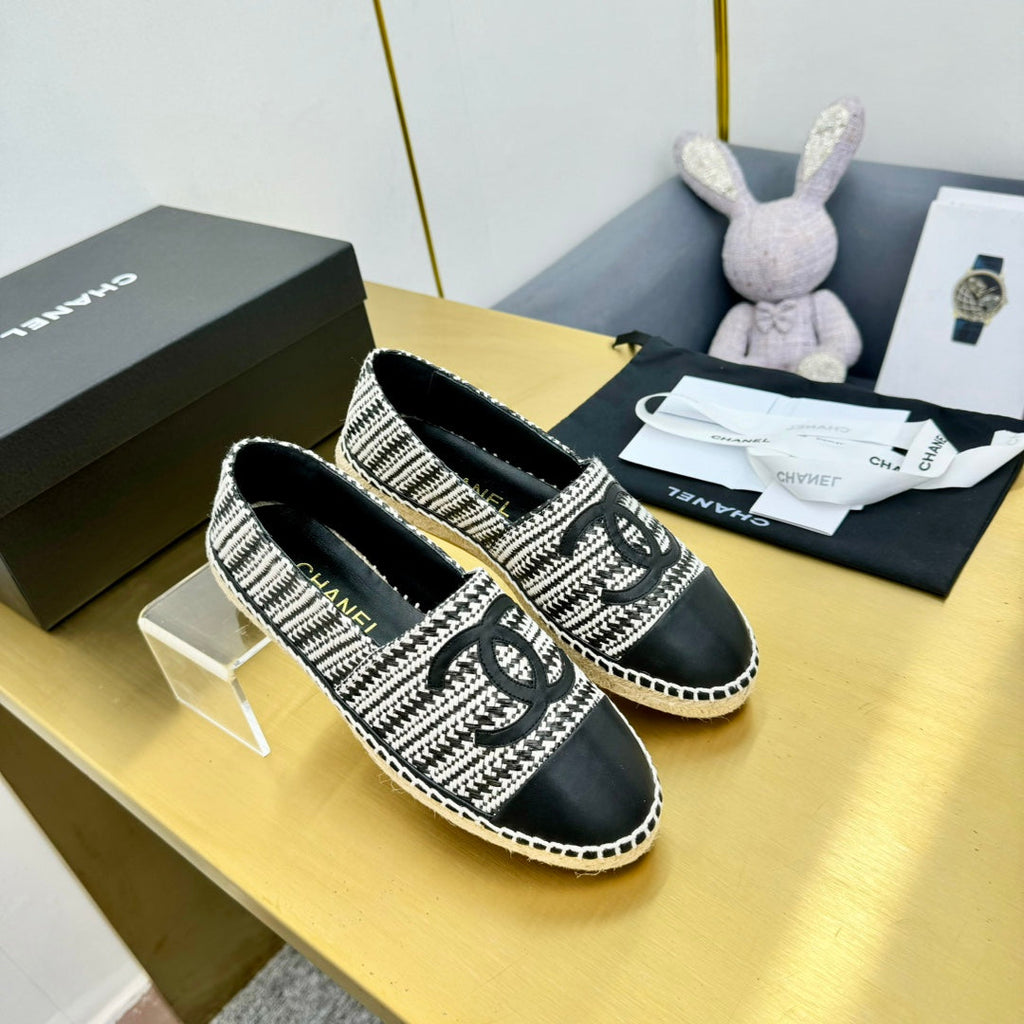 CHANEL ESPADRILLES PLATFORM 25S IN SKY BLACK AND WHITE TWEED MIX CALFSKIN