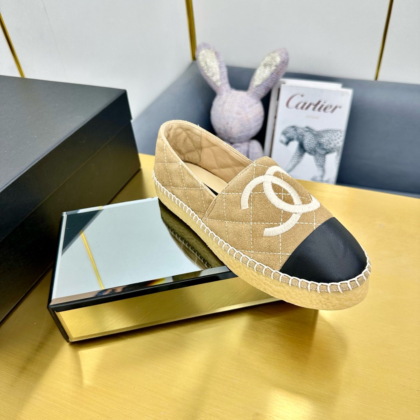 CHANEL ESPADRILLES PLATFORM 25S IN BEIGE SUEDE MIX BLACK CALFSKIN