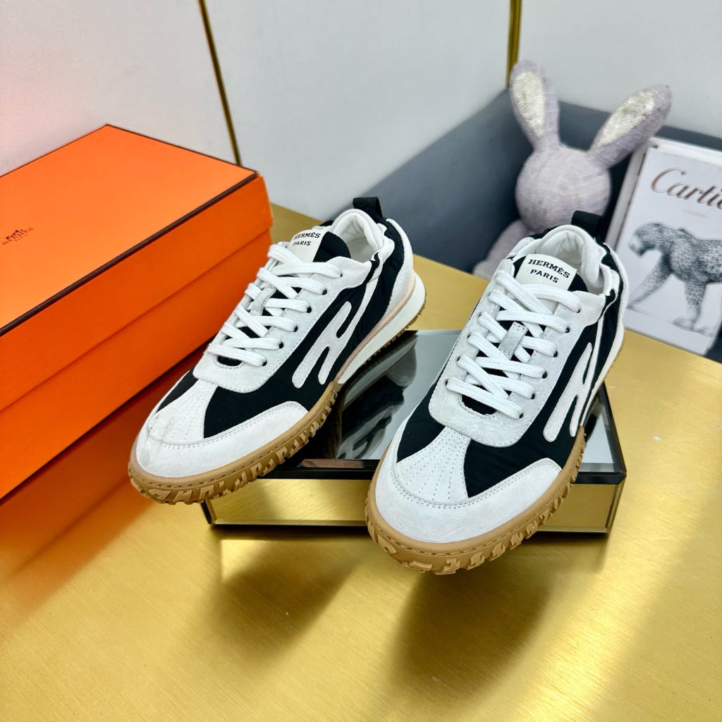 HERMES JET SNEAKER IN WHITE MIX BLACK SUEDE