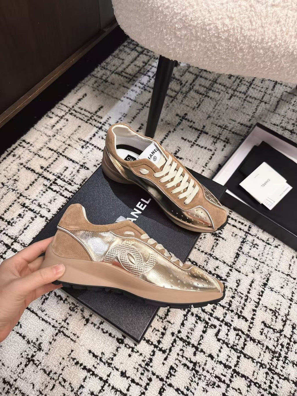 CHANEL CLASSIC SNEAKERS IN PERU BROWN SHEEPSKIN AND SUEDE