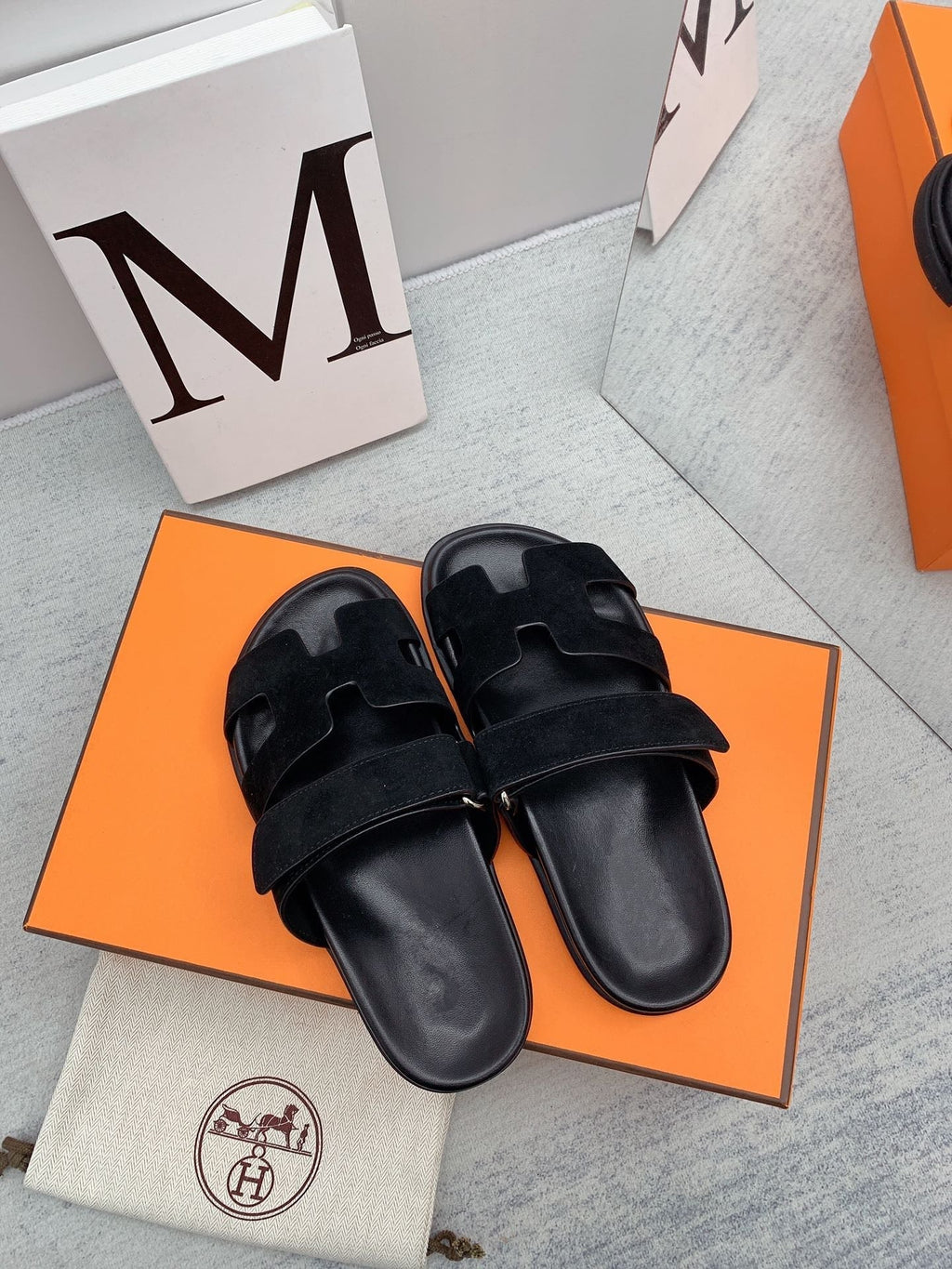 HERMES Chypre Sandal Black velvet lining